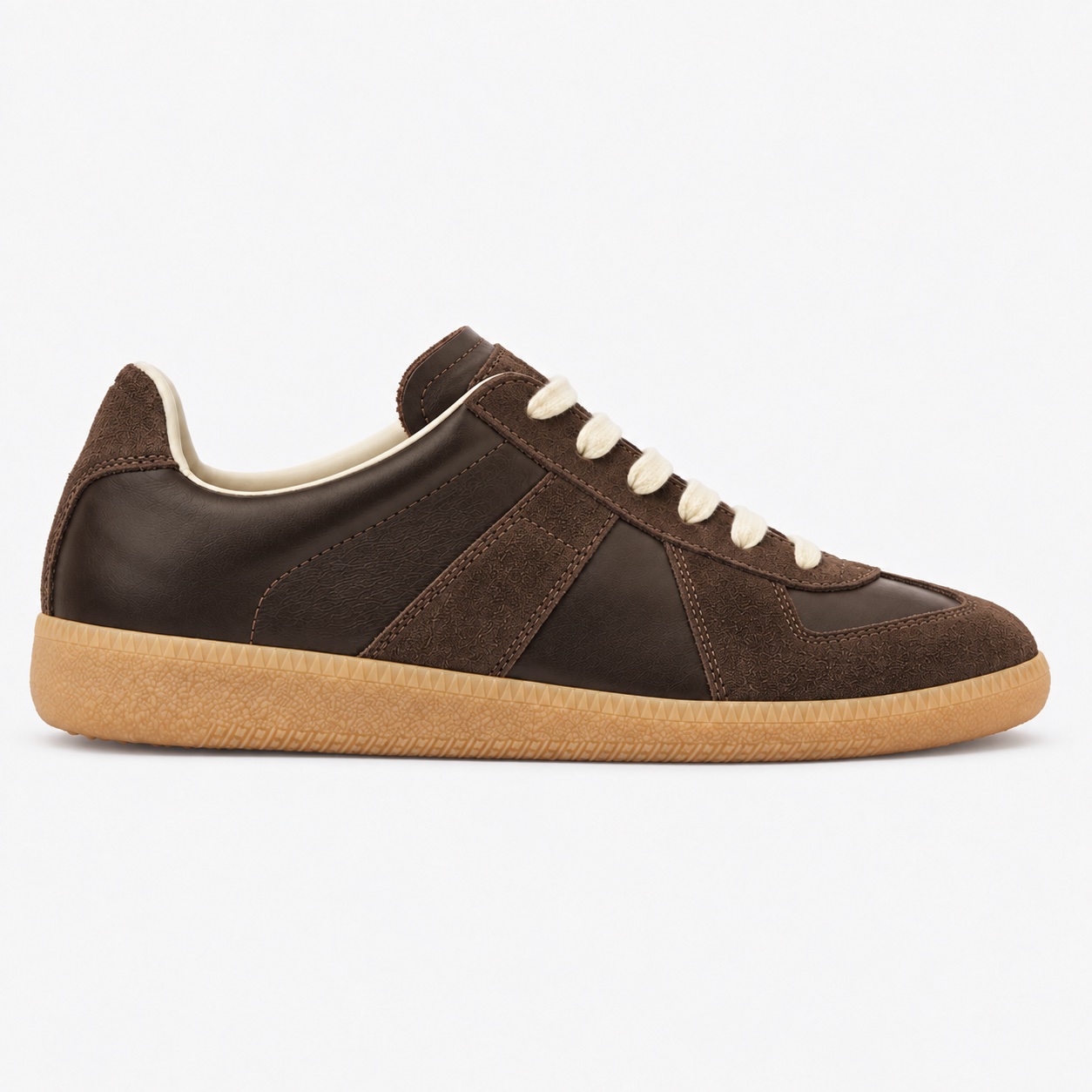 Maison Margiela Replica / GAT — Marrón café