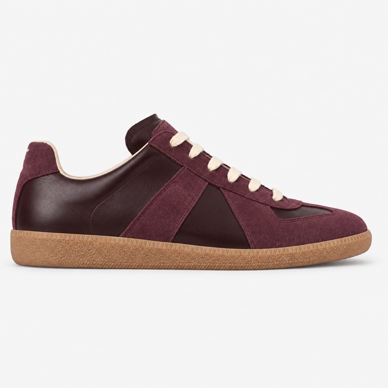 Maison Margiela Replica / GAT — Bordó