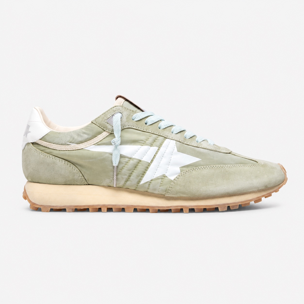Golden Goose Marathon — Verde salvia / blanco